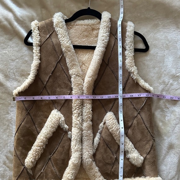 Vintage Genuine Sheepskin Shearling Vest – Diamond Quilted Gilet – Tan/Cream M - Picture 8 of 10